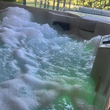 Affittacamere O3 Versaux *